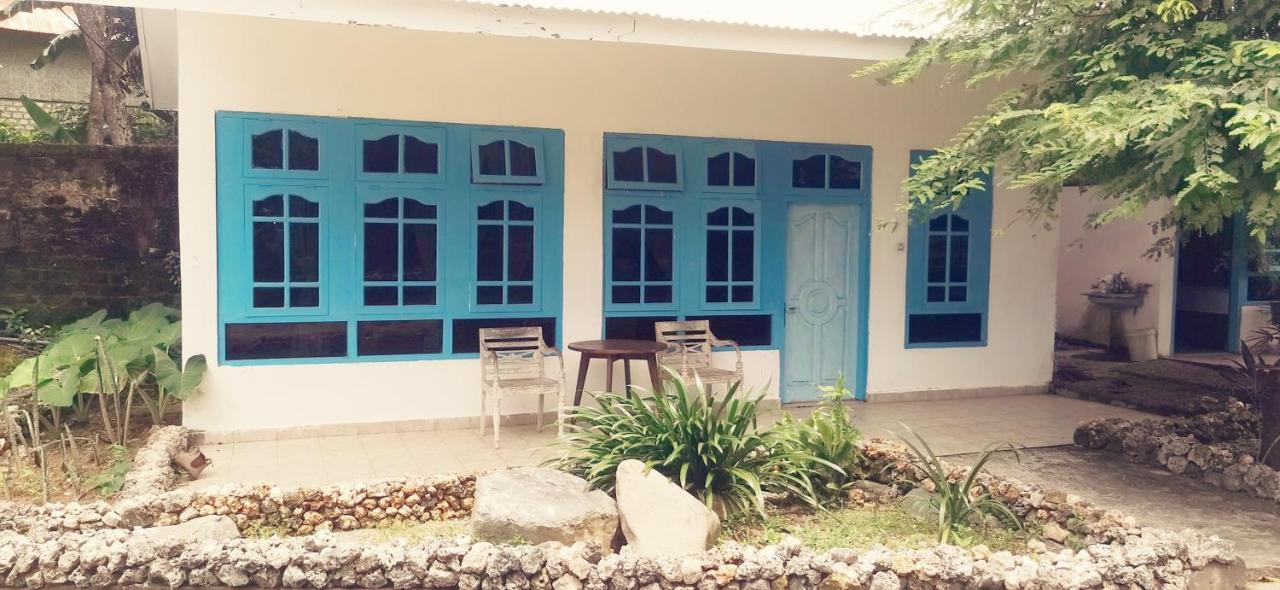 The Village Rua Beach Homestay Zewnętrze zdjęcie