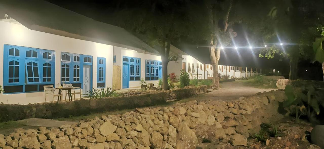 The Village Rua Beach Homestay Zewnętrze zdjęcie